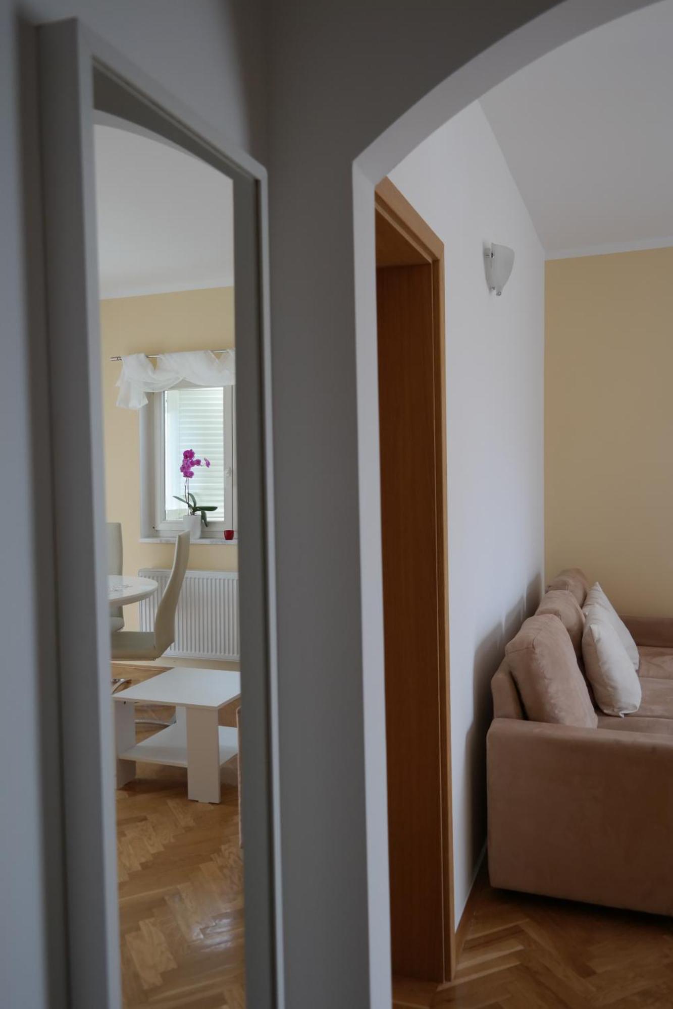 Apartments Nena Подстрана Экстерьер фото