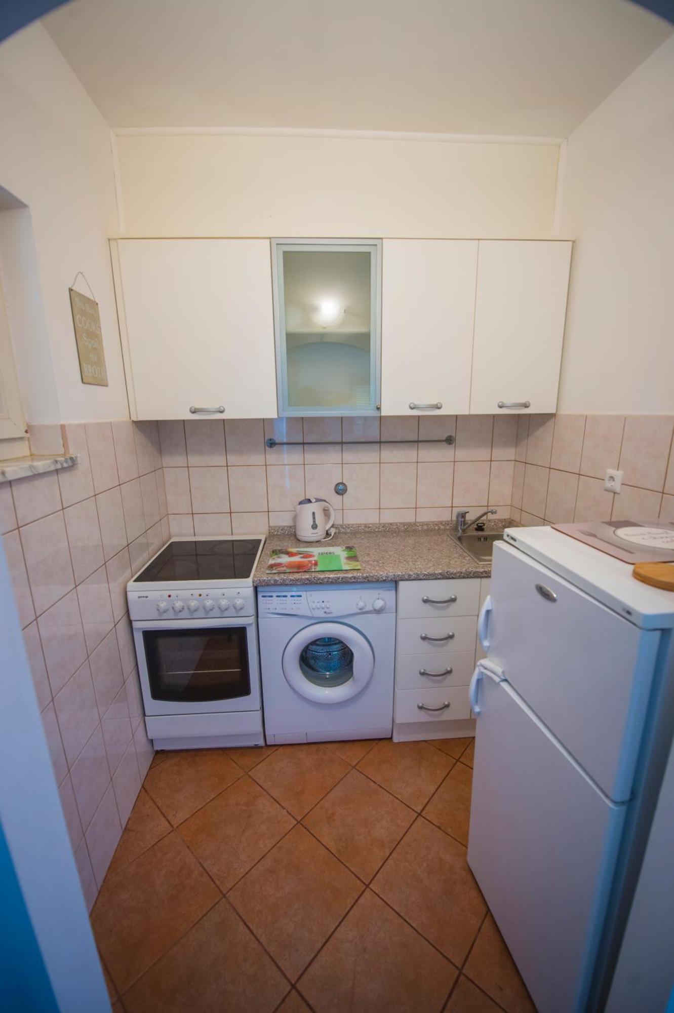 Apartments Nena Подстрана Экстерьер фото
