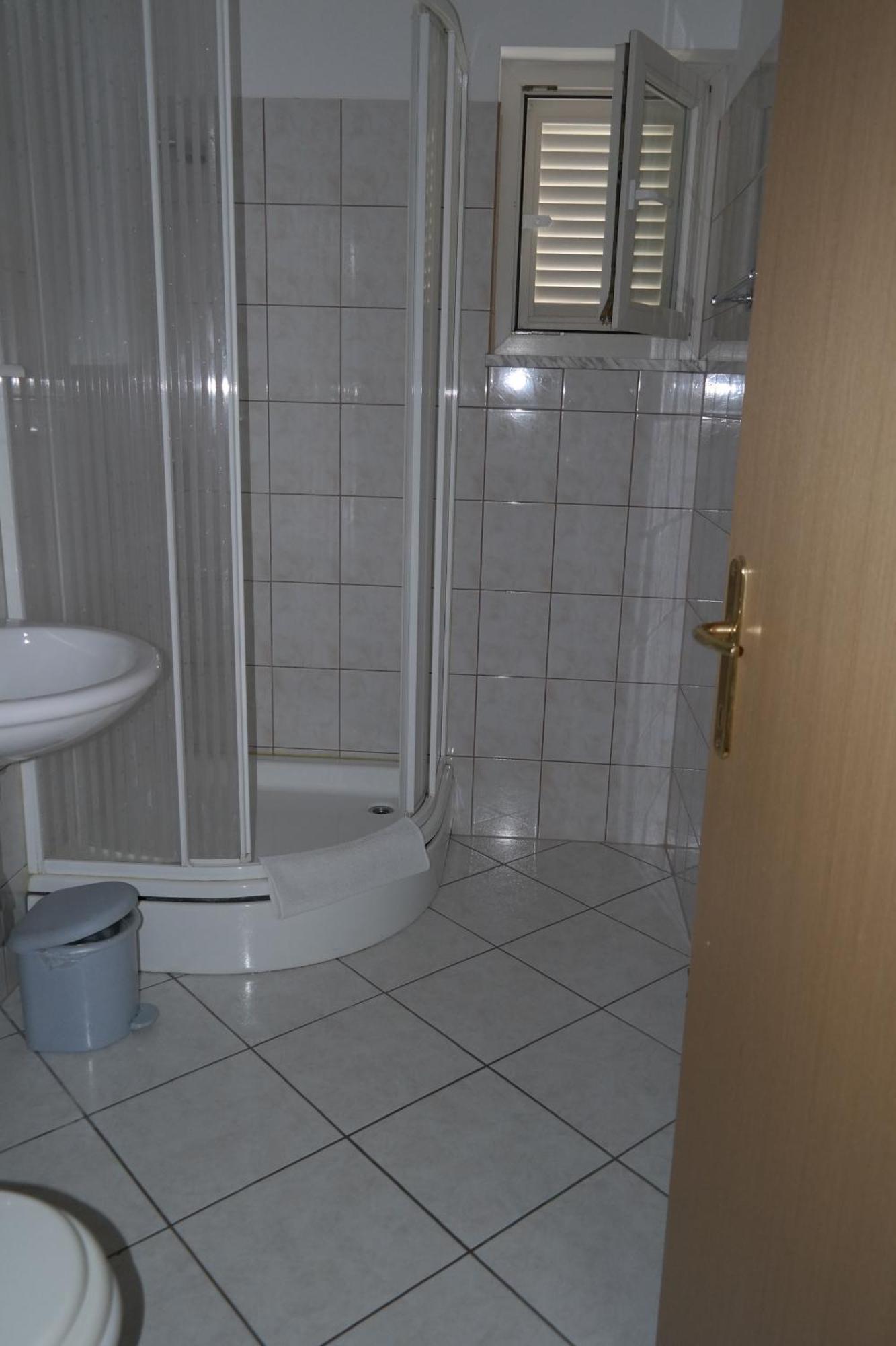 Apartments Nena Подстрана Экстерьер фото