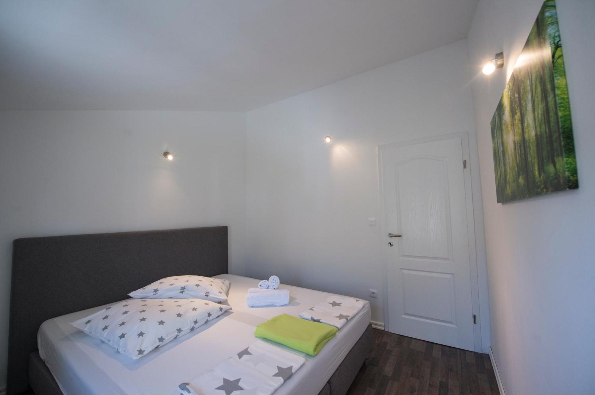Apartments Nena Подстрана Экстерьер фото