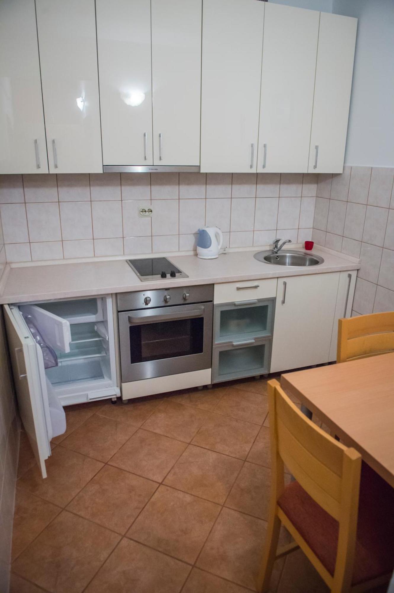 Apartments Nena Подстрана Экстерьер фото